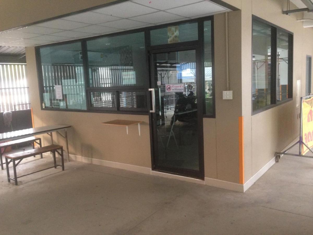 Kim Casa Hotel Nakhon Sawan Bagian luar foto