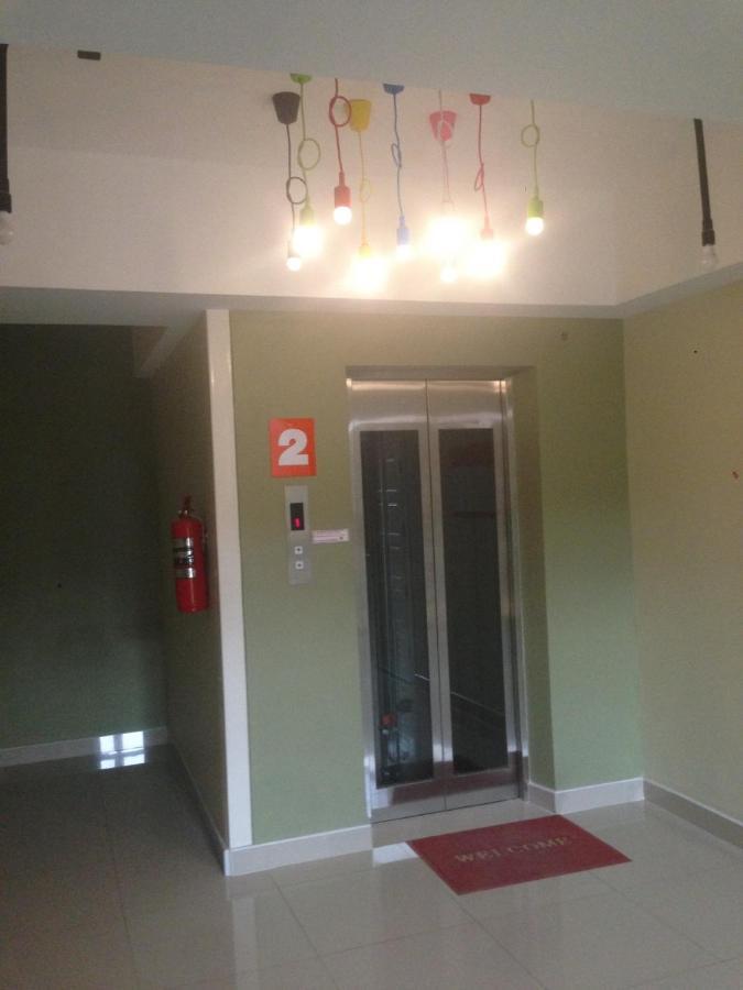 Kim Casa Hotel Nakhon Sawan Bagian luar foto
